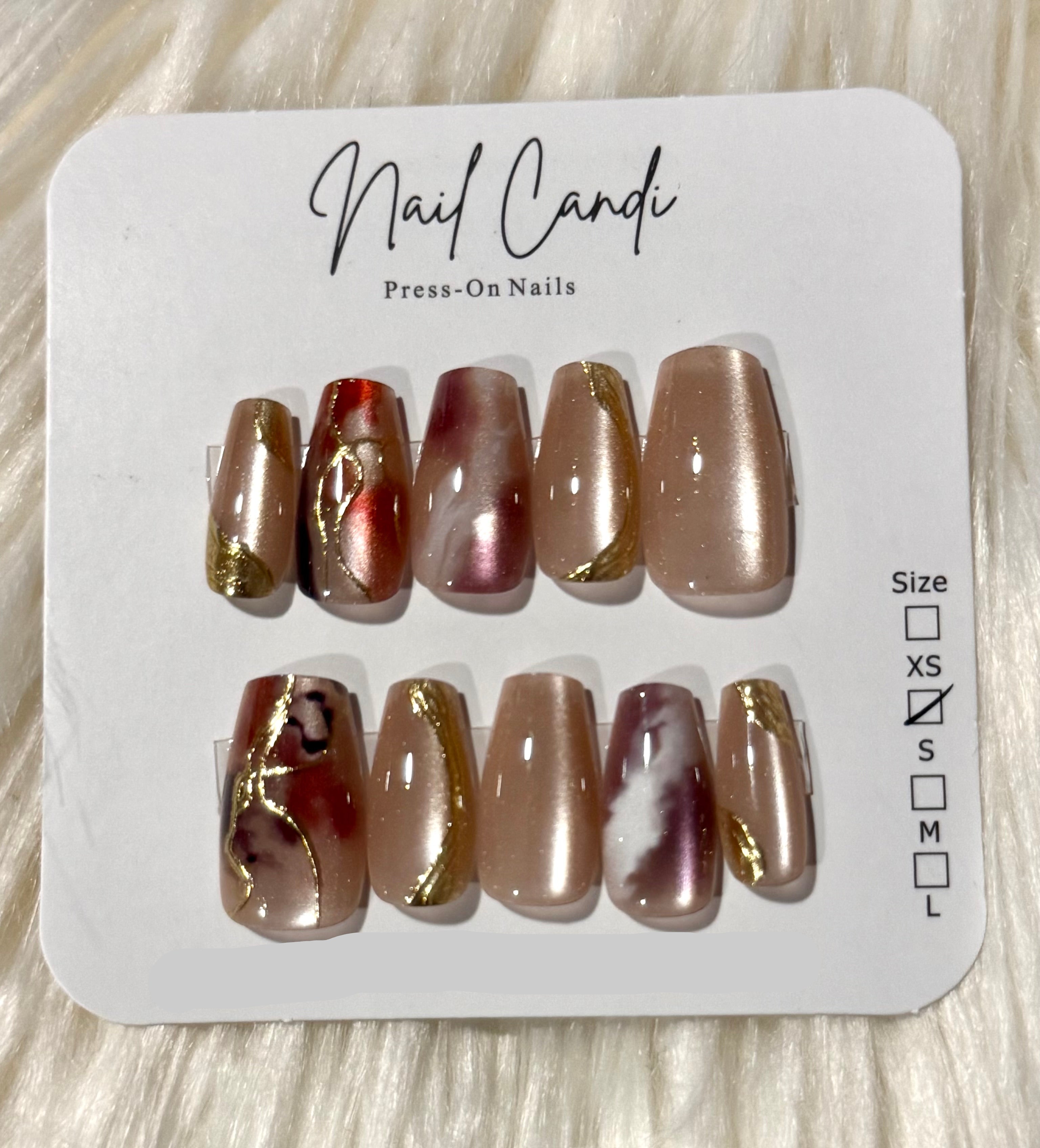 Semi-Handmade Medium Nude Cateye Rose Accent Nails