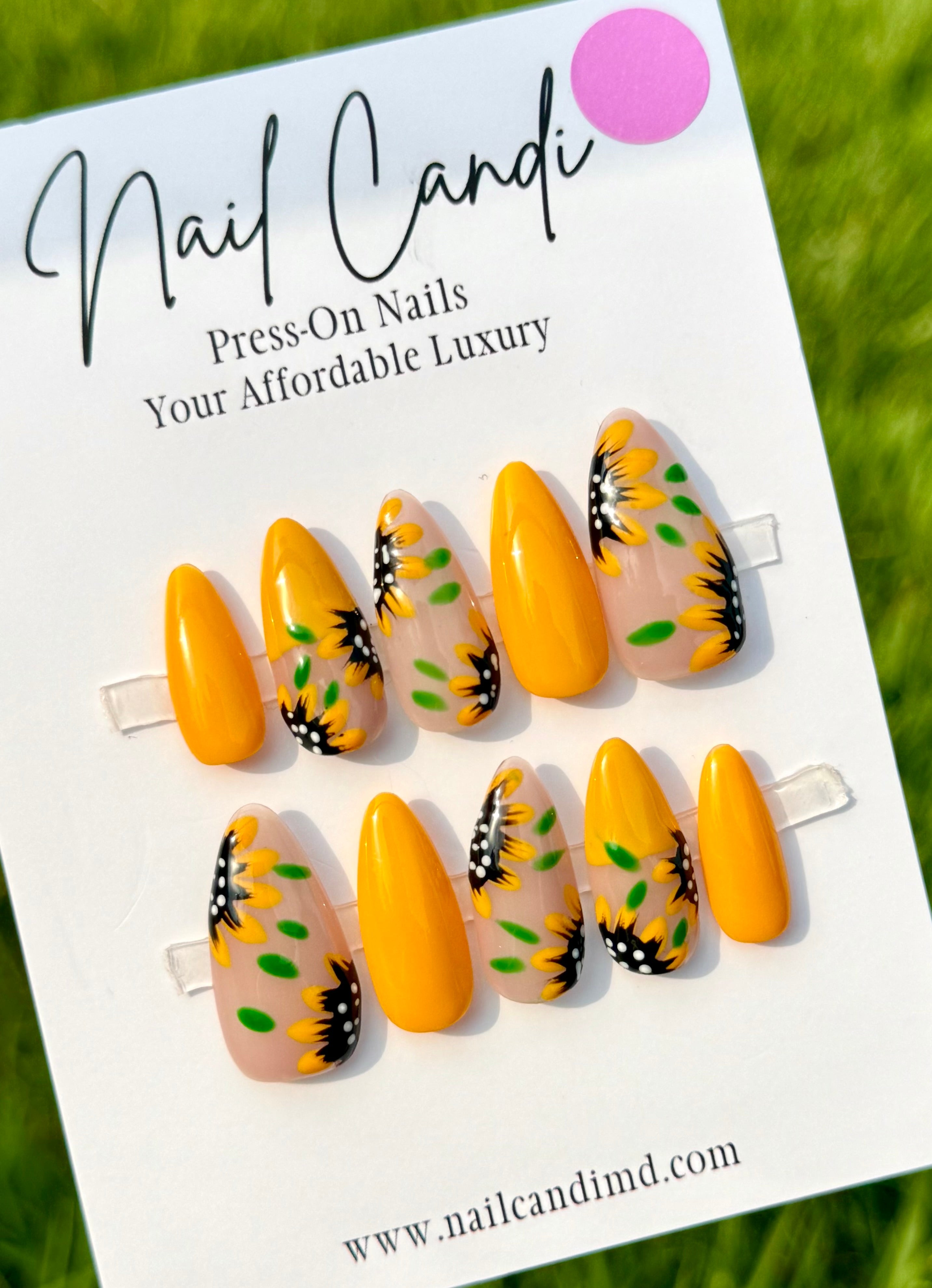Handmade Medium Almond - HM334