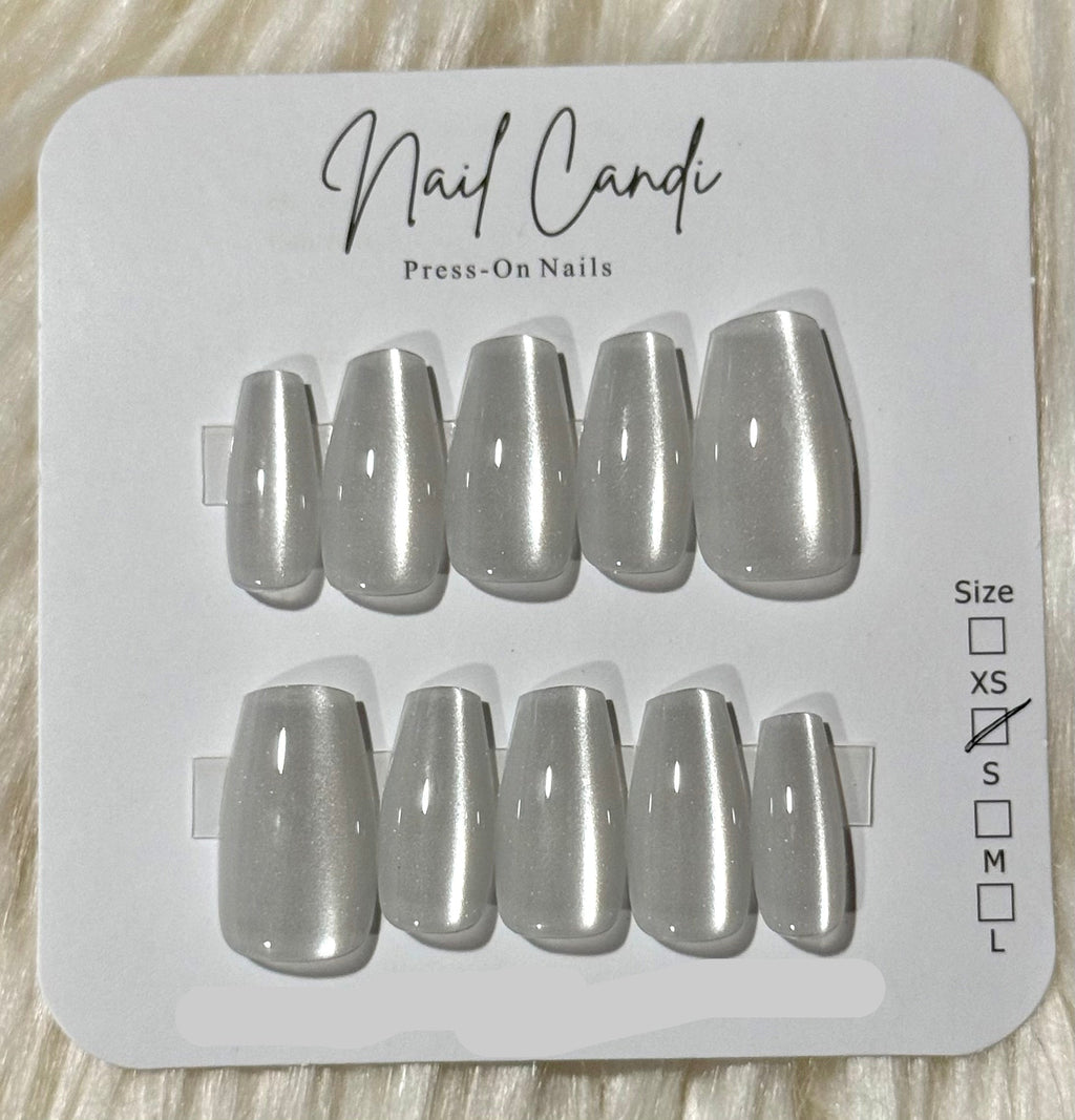 Semi-Handmade Medium Coffin White Frost Cateye Nails