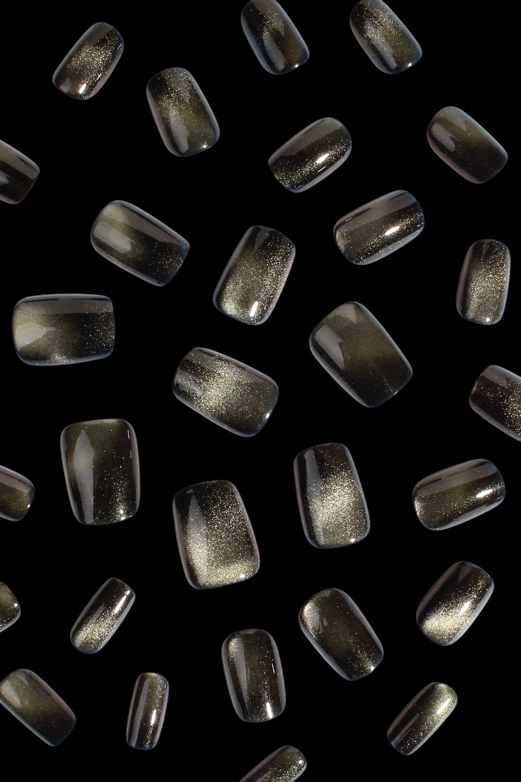 Verdant Quartz | Soft & Durable Press-On Nails by Bonmuz