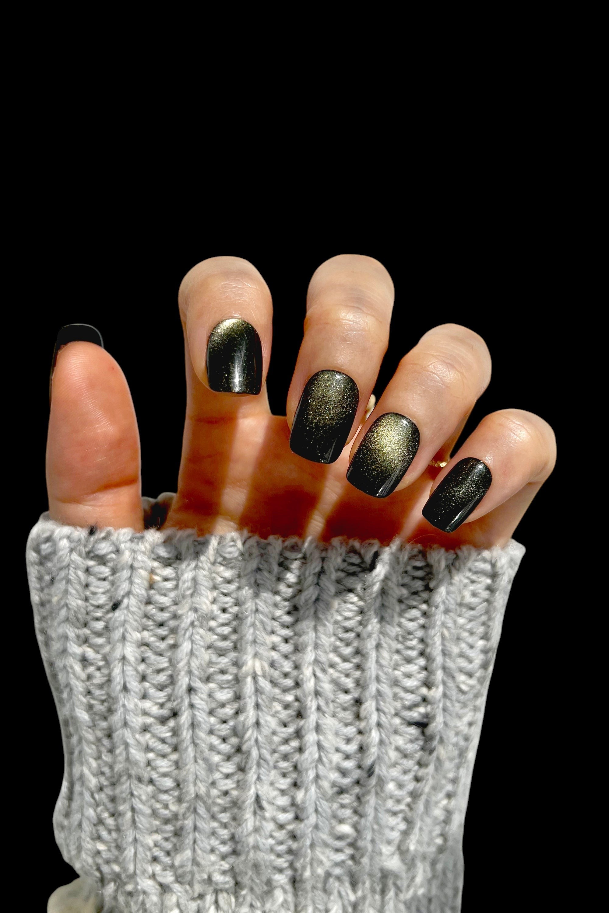 Verdant Quartz | Soft & Durable Press-On Nails by Bonmuz