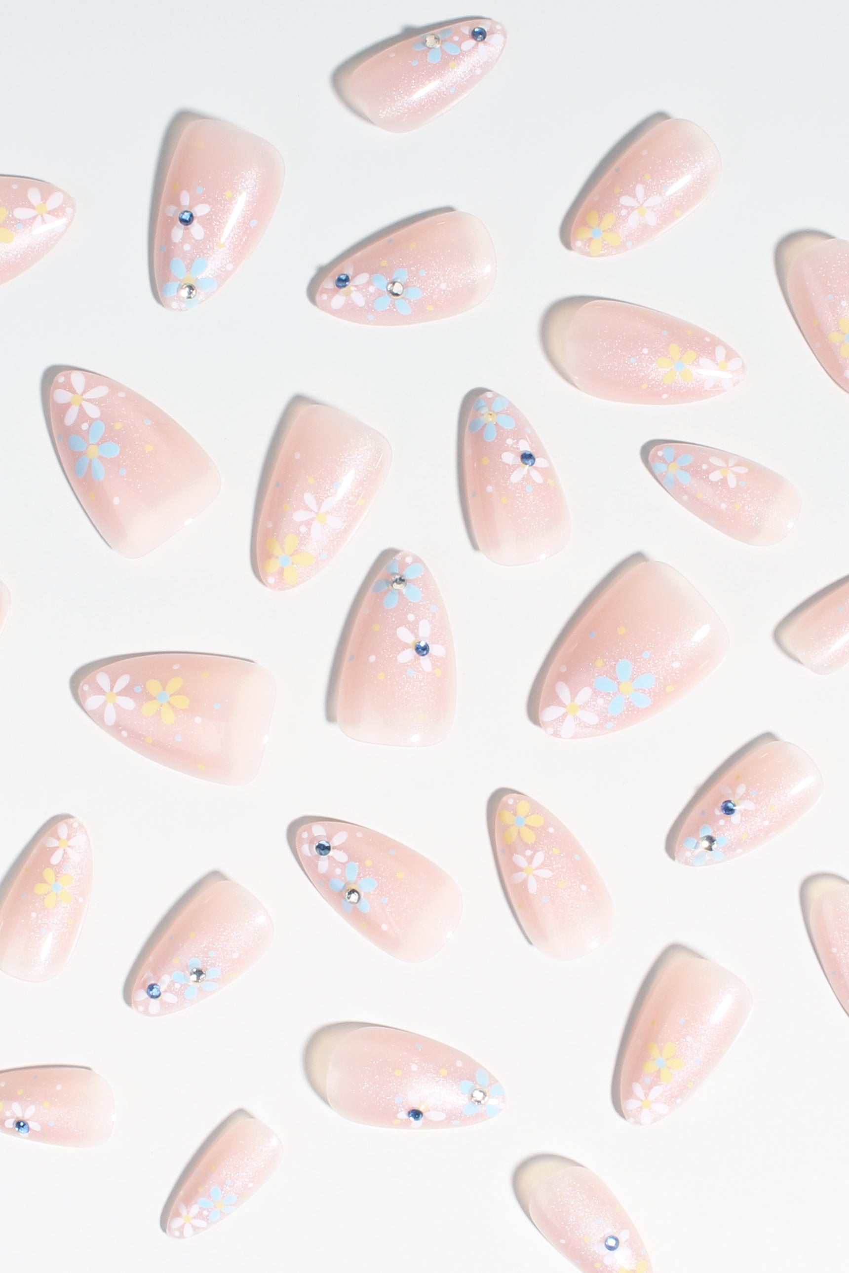 Cloudy Halo | Soft & Durable Press-On Nails by Bonmuz