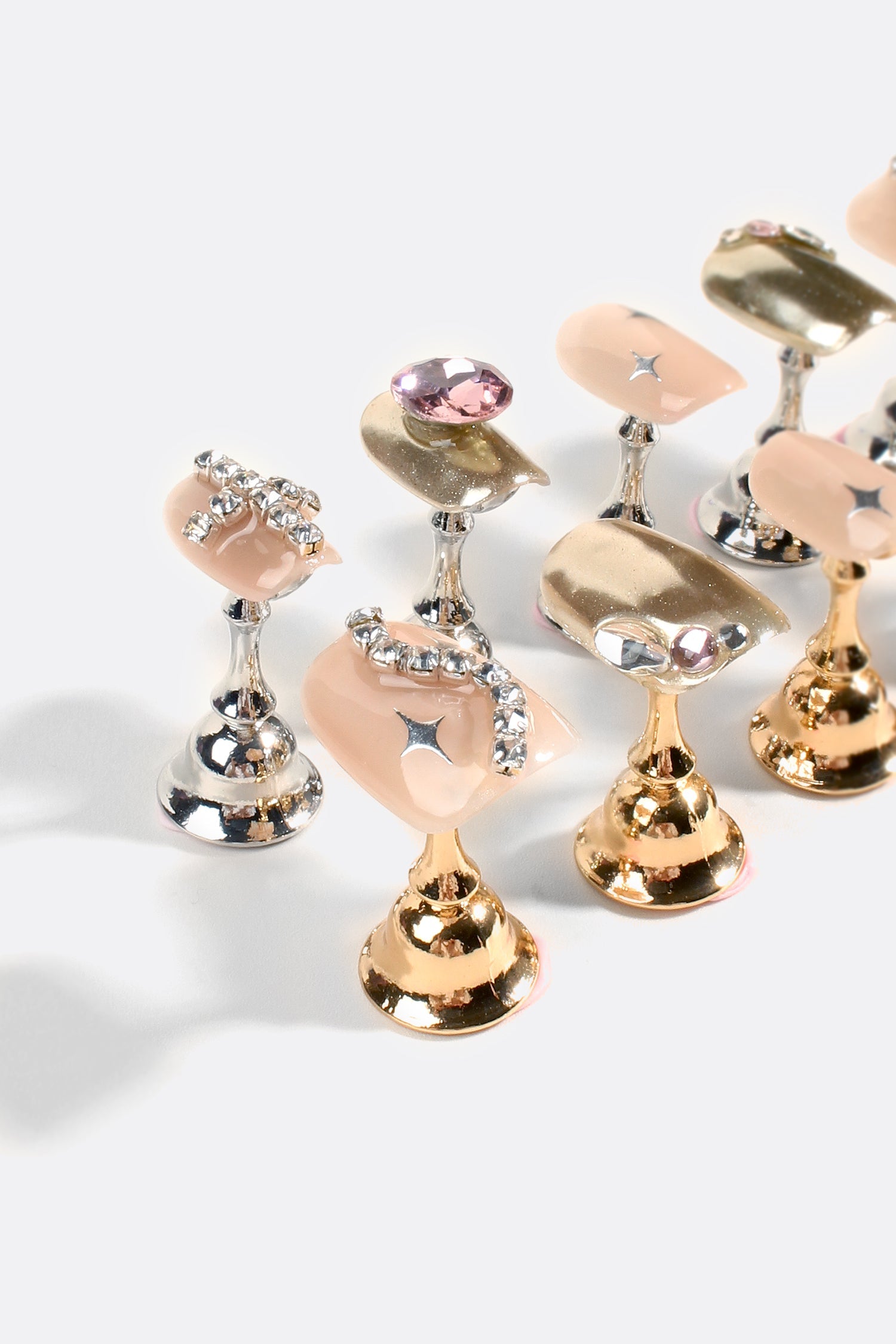 Baroness's Bloom | Pro Handmade Gel Nails by Bonmuz