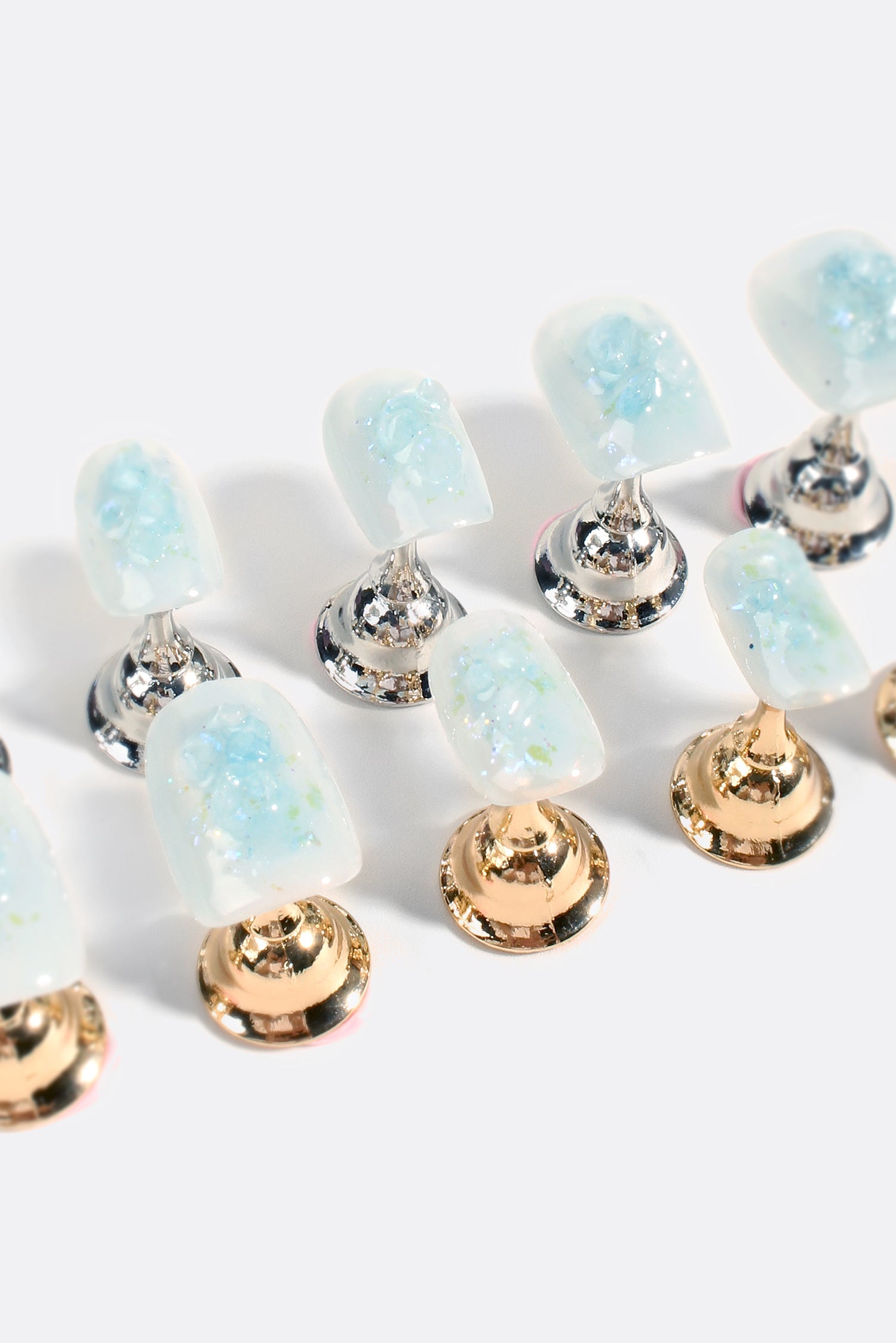 Glacial Gleam | Pro Handmade Gel Nails by Bonmuz