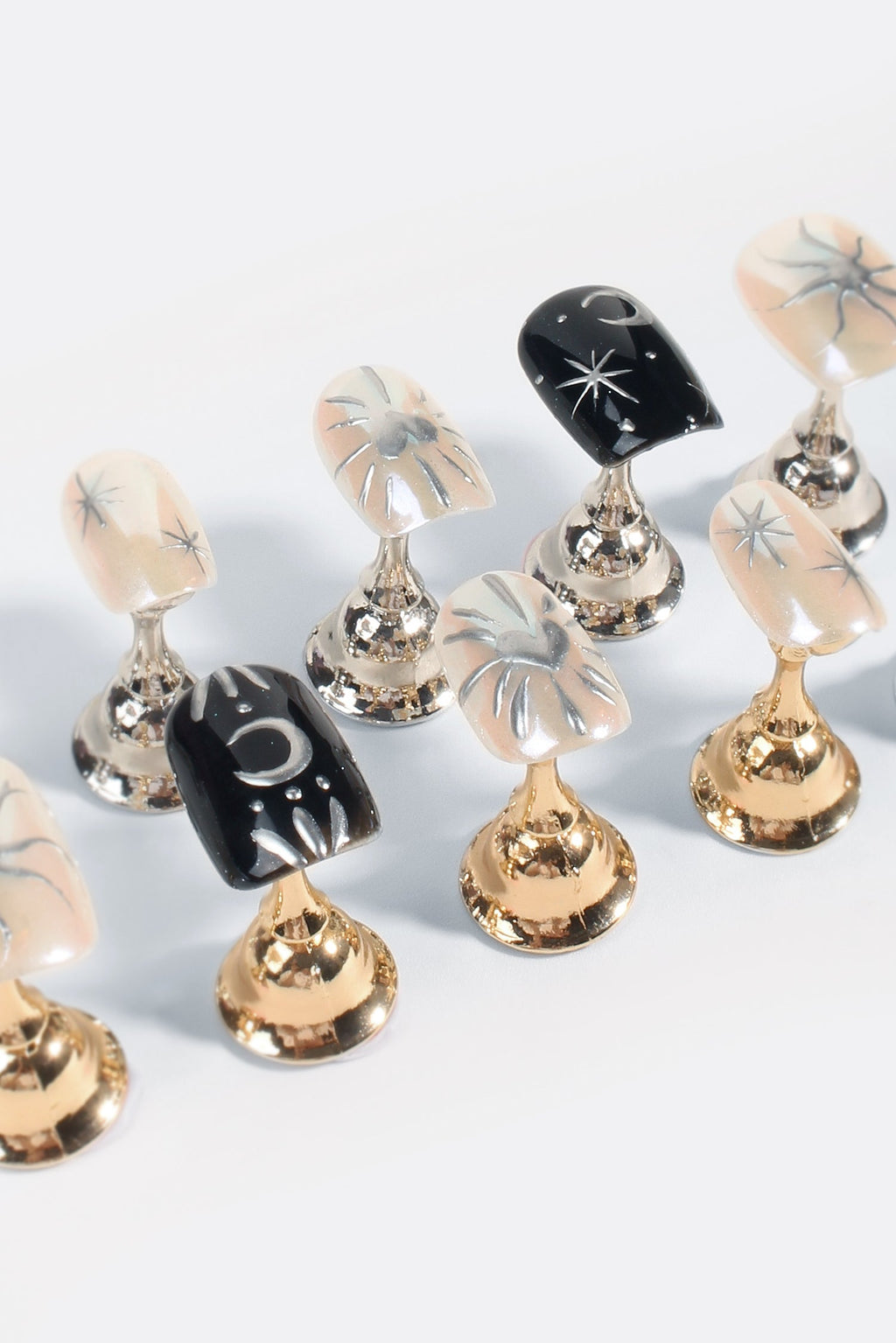 Monochrome Eclipse | Pro Handmade Gel Nails by Bonmuz