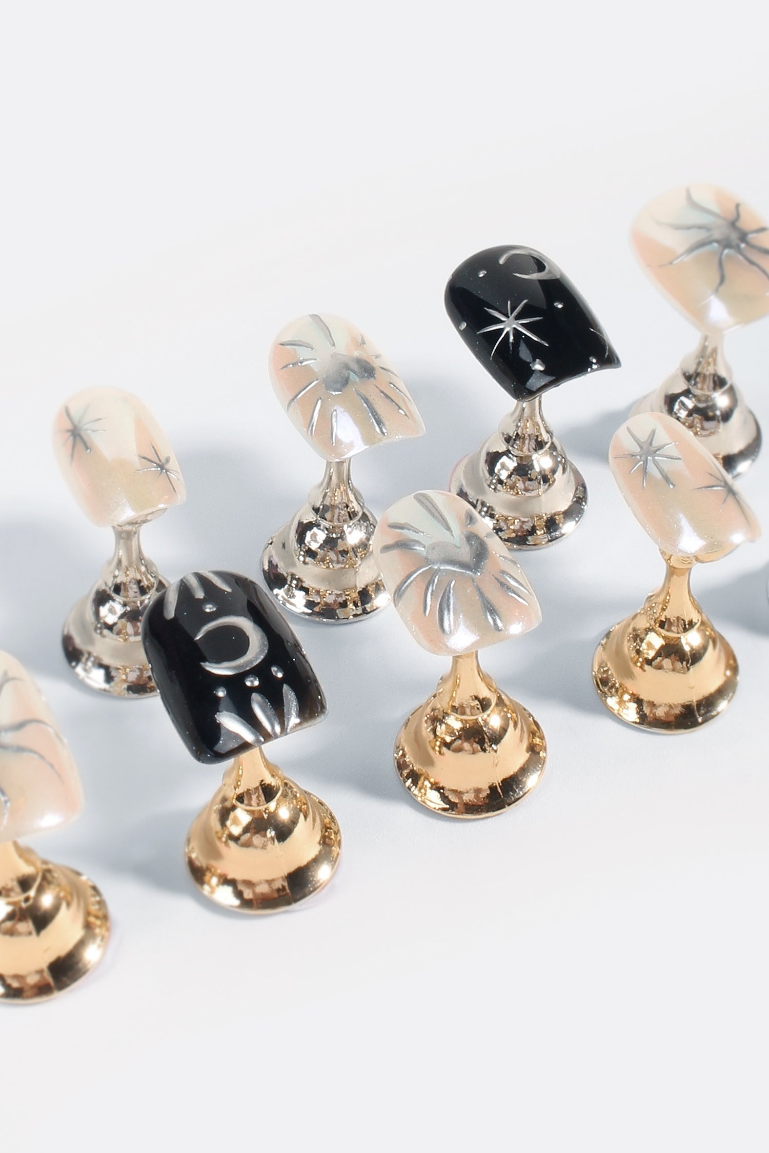 Monochrome Eclipse | Pro Handmade Gel Nails by Bonmuz