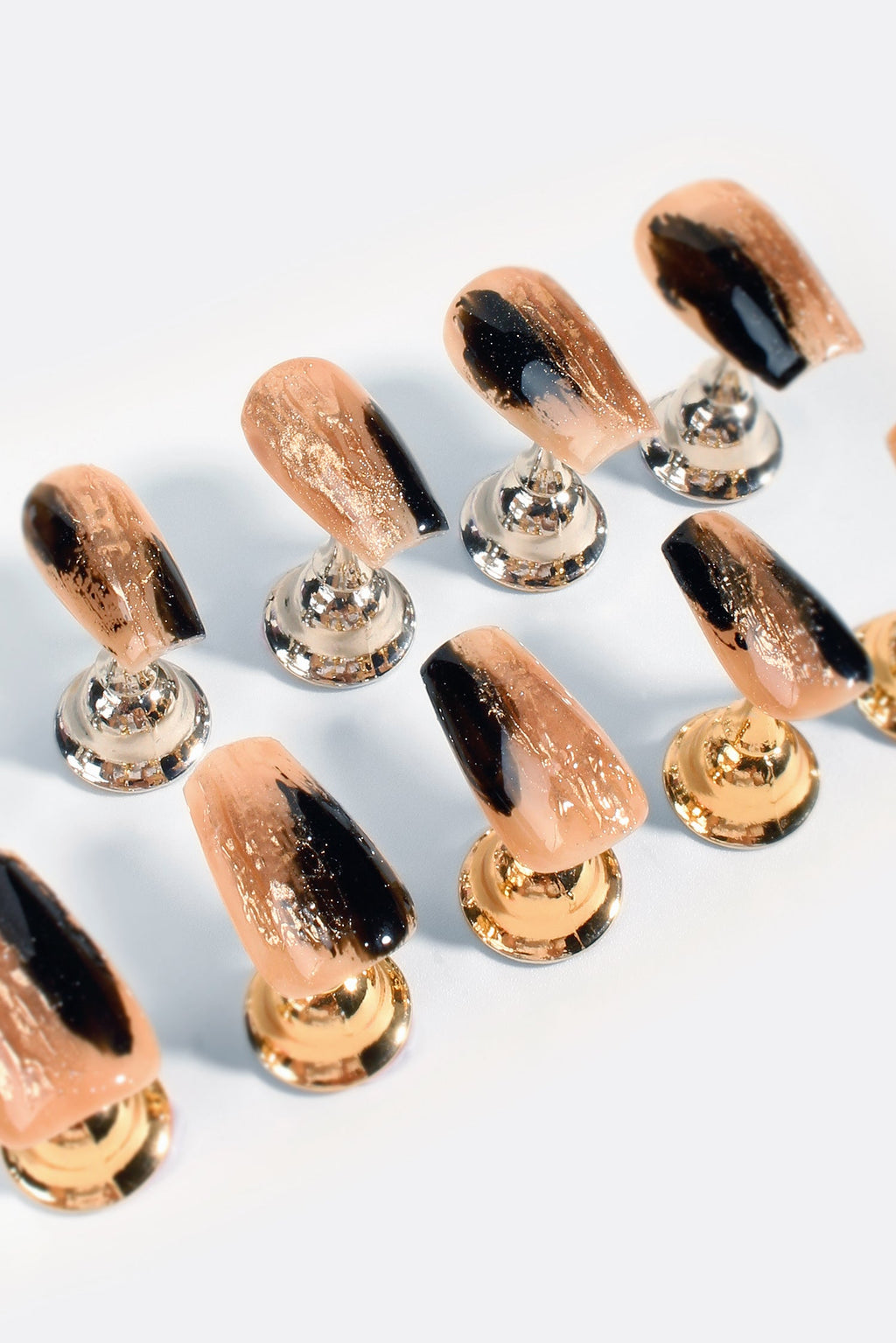 Gilded Noir | Pro Handmade Gel Nails by Bonmuz