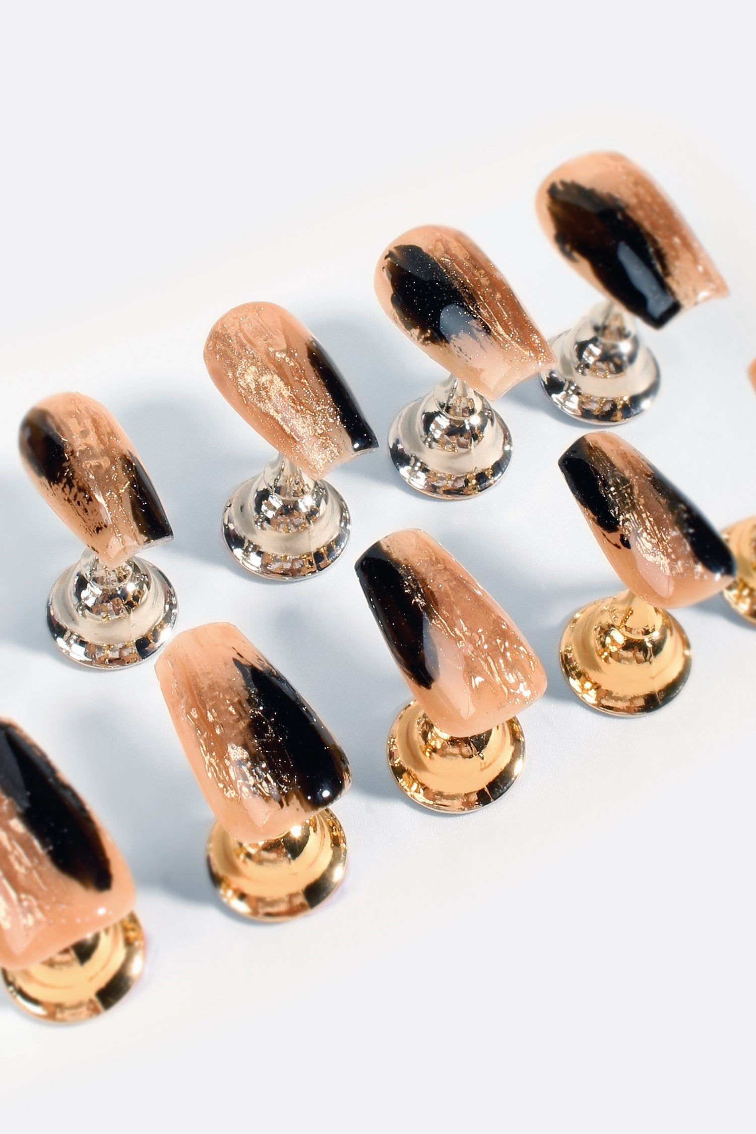 Gilded Noir | Pro Handmade Gel Nails by Bonmuz