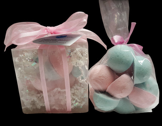 Cotton Candy 14-pack Bath Bomb Gift Set by Spa Pure