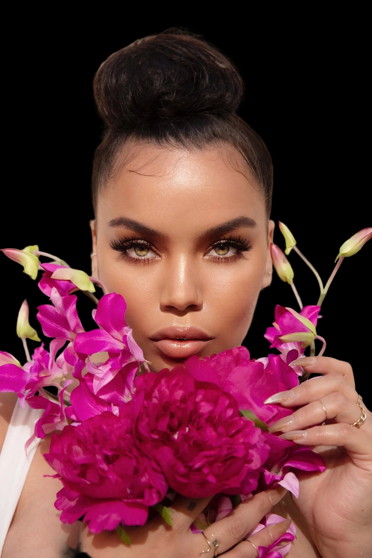 Ashunta Sheriff Beauty MagnetiEYES™ She Is So Classy Lash Set by Ashunta Sheriff Beauty