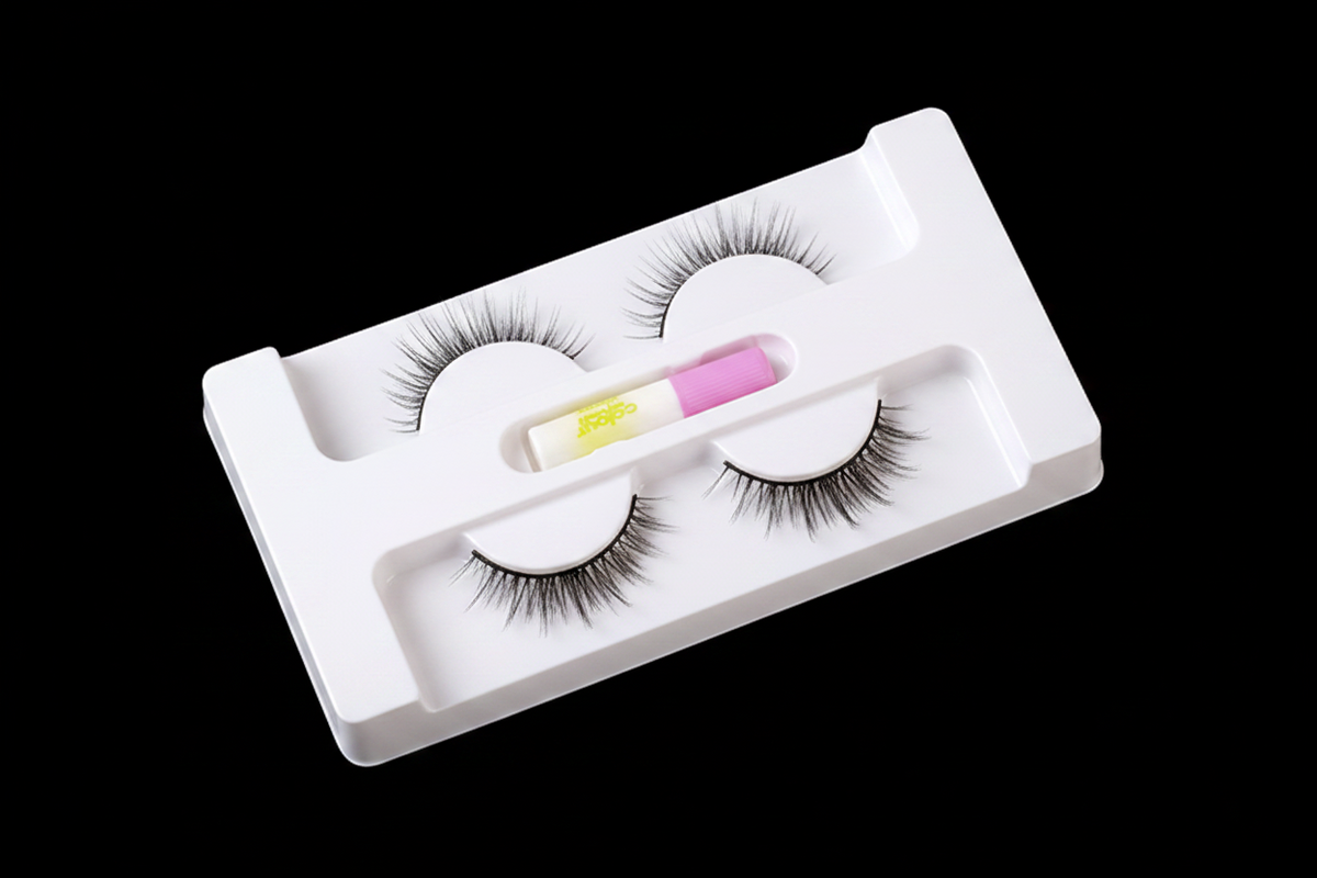 False Eyelashes with Adhesive by ColourSpell