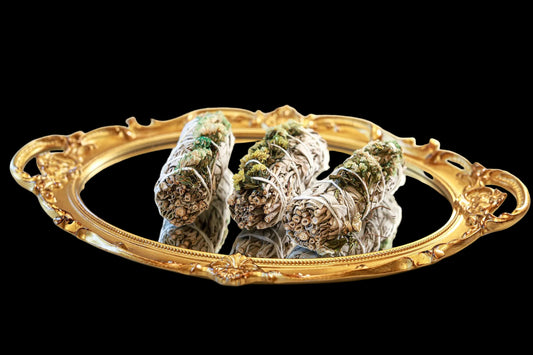 4" Sustainably Harvested - White Sage & Turquois Sinuata Flower - AetherLux.Shop