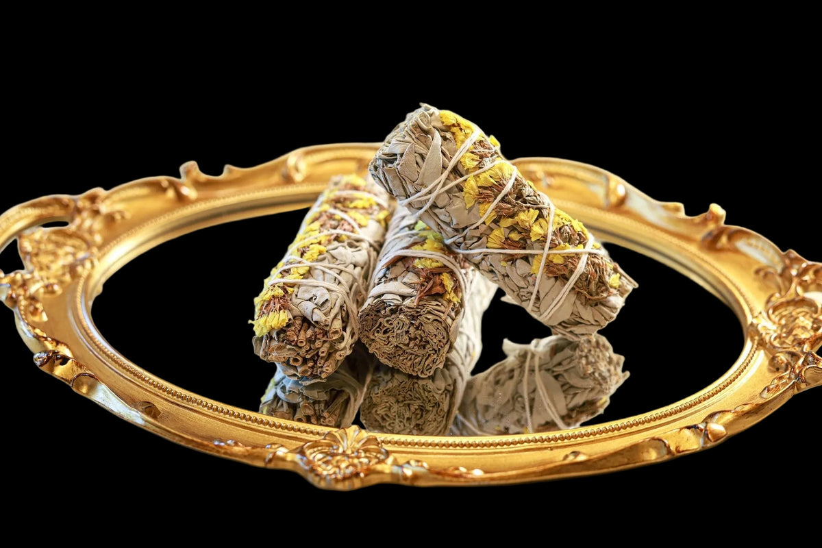 4" Sustainably Harvested - White Sage & Yellow Sinuata Flower - AetherLux.Shop