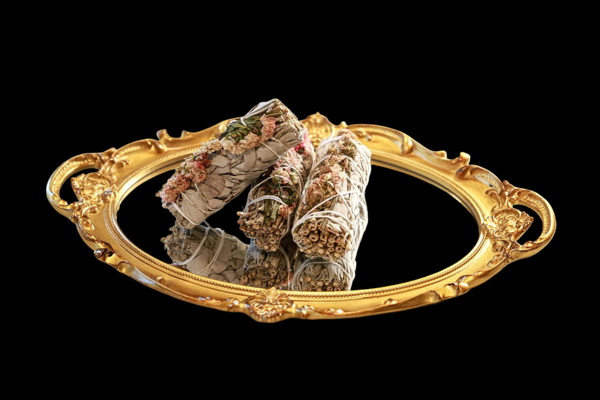 4" Sustainably Harvested - White Sage & Pink Sinuata Flower - AetherLux.Shop