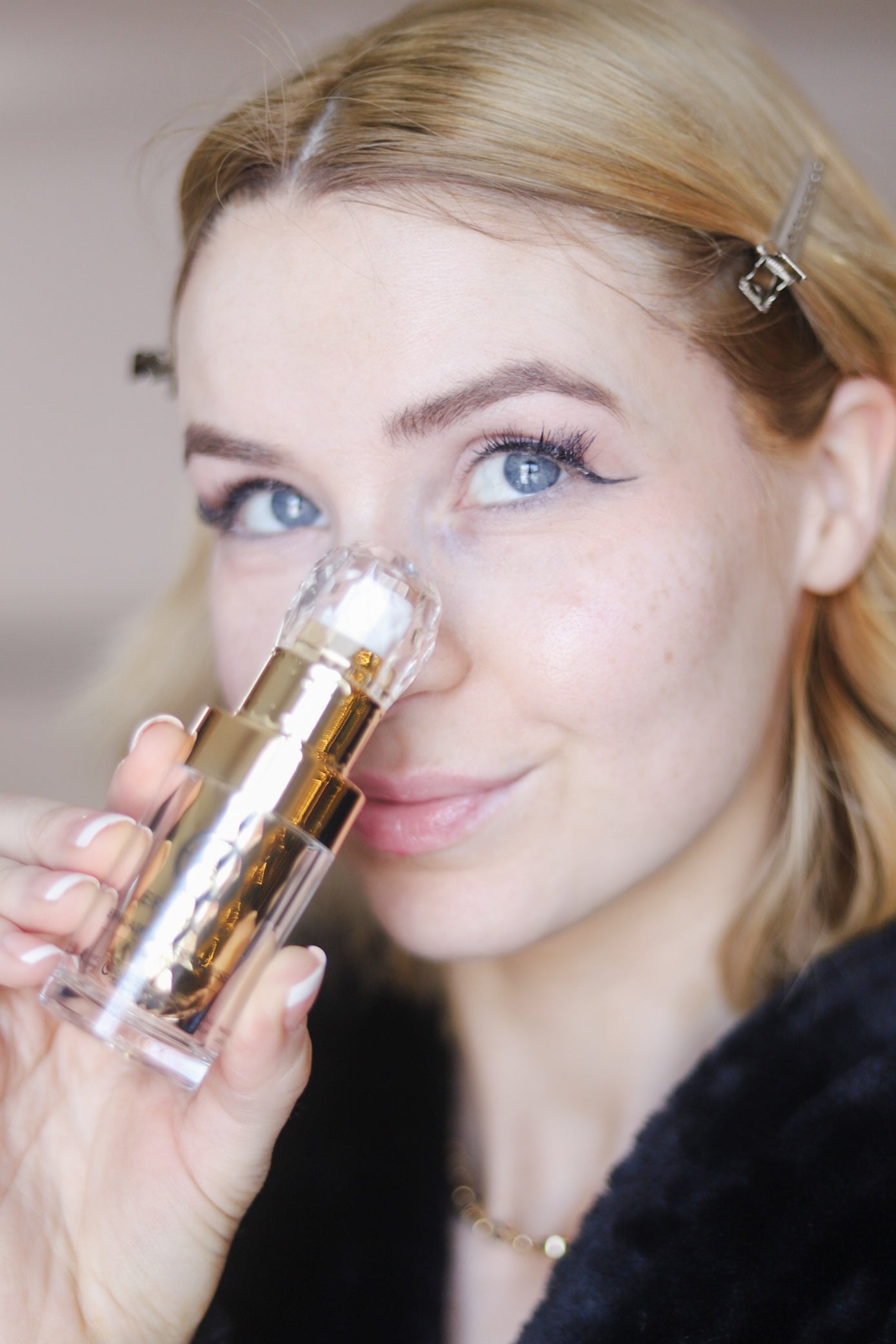 Sunrise Hyaluronic Acid Serum for Sensitive Skin – Nourishing, Firming & Radiant Glow Hydration by EpiLynx