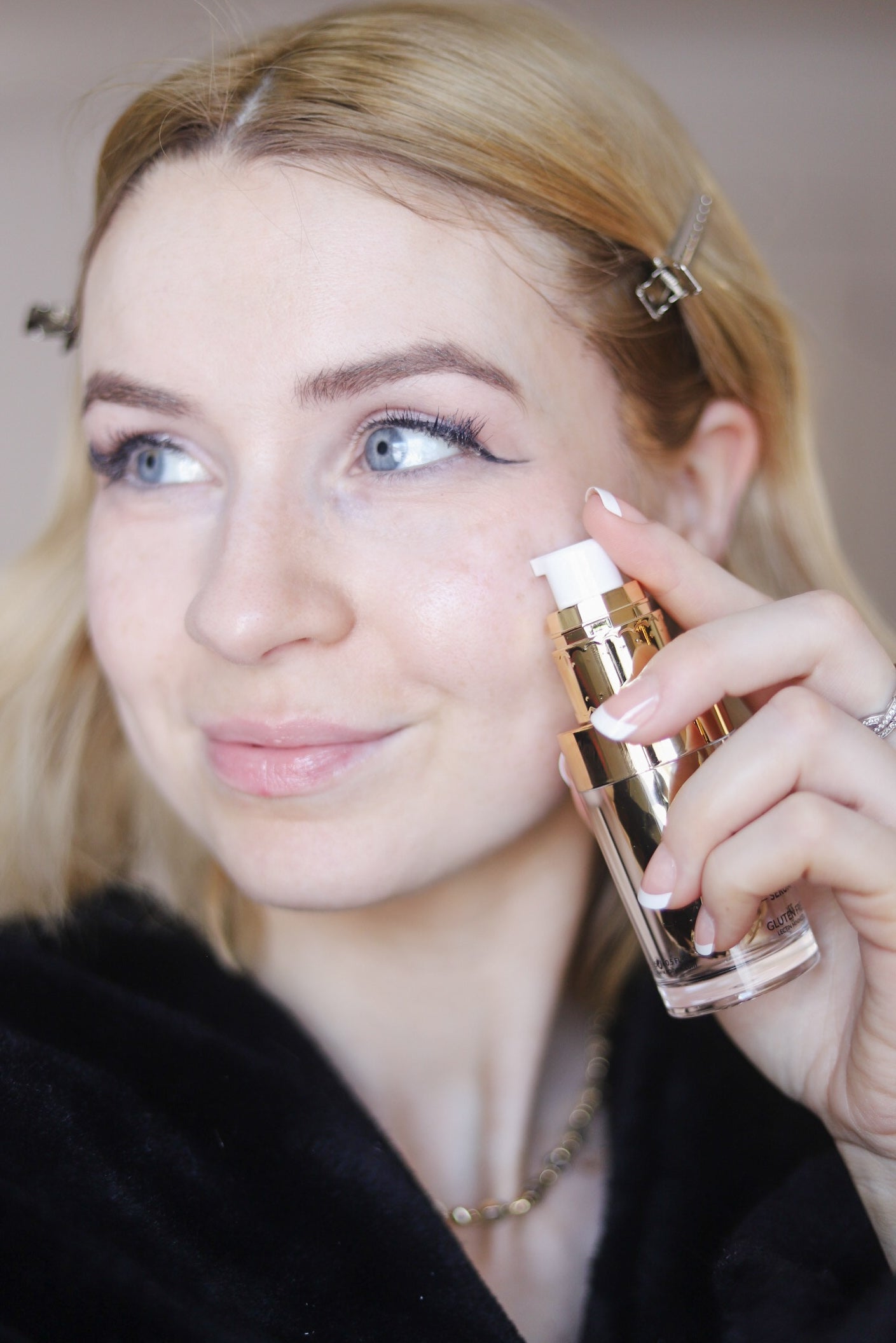 Sunrise Hyaluronic Acid Serum for Sensitive Skin – Nourishing, Firming & Radiant Glow Hydration by EpiLynx