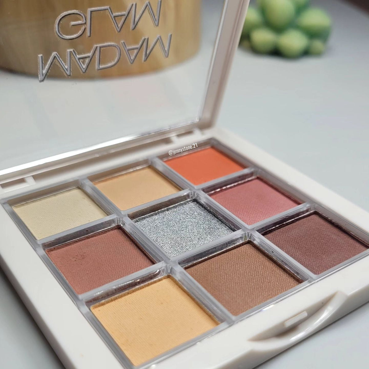 Harmony Pigment Palette by Madam Glam