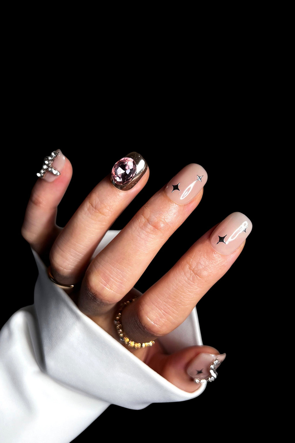 Baroness's Bloom | Pro Handmade Gel Nails by Bonmuz