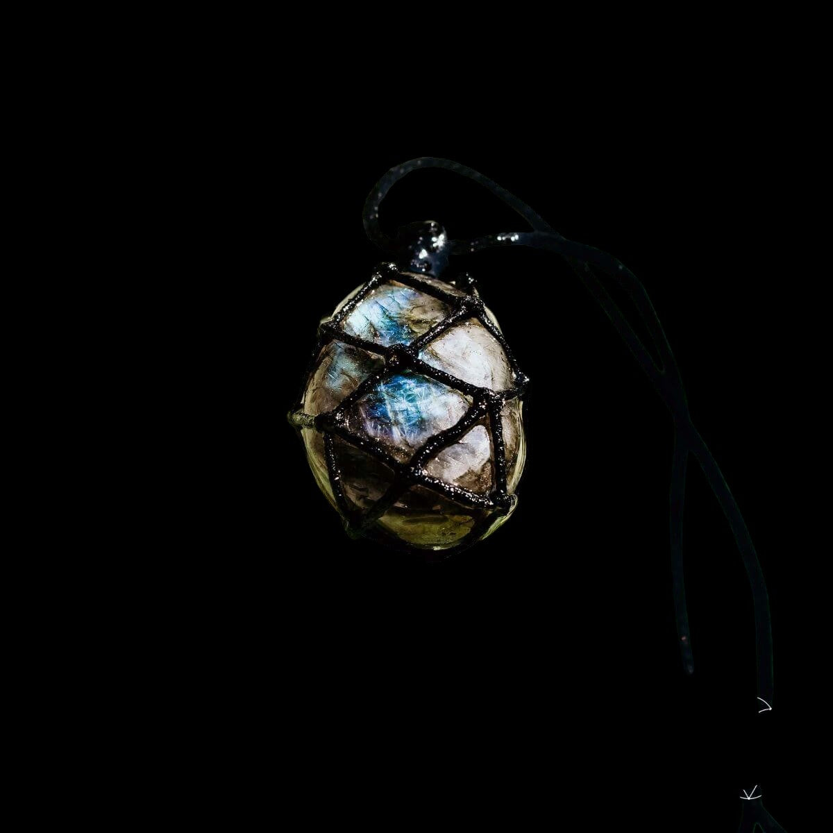 Dragon’s Heart Transformation Pendant - AetherLux.Shop
