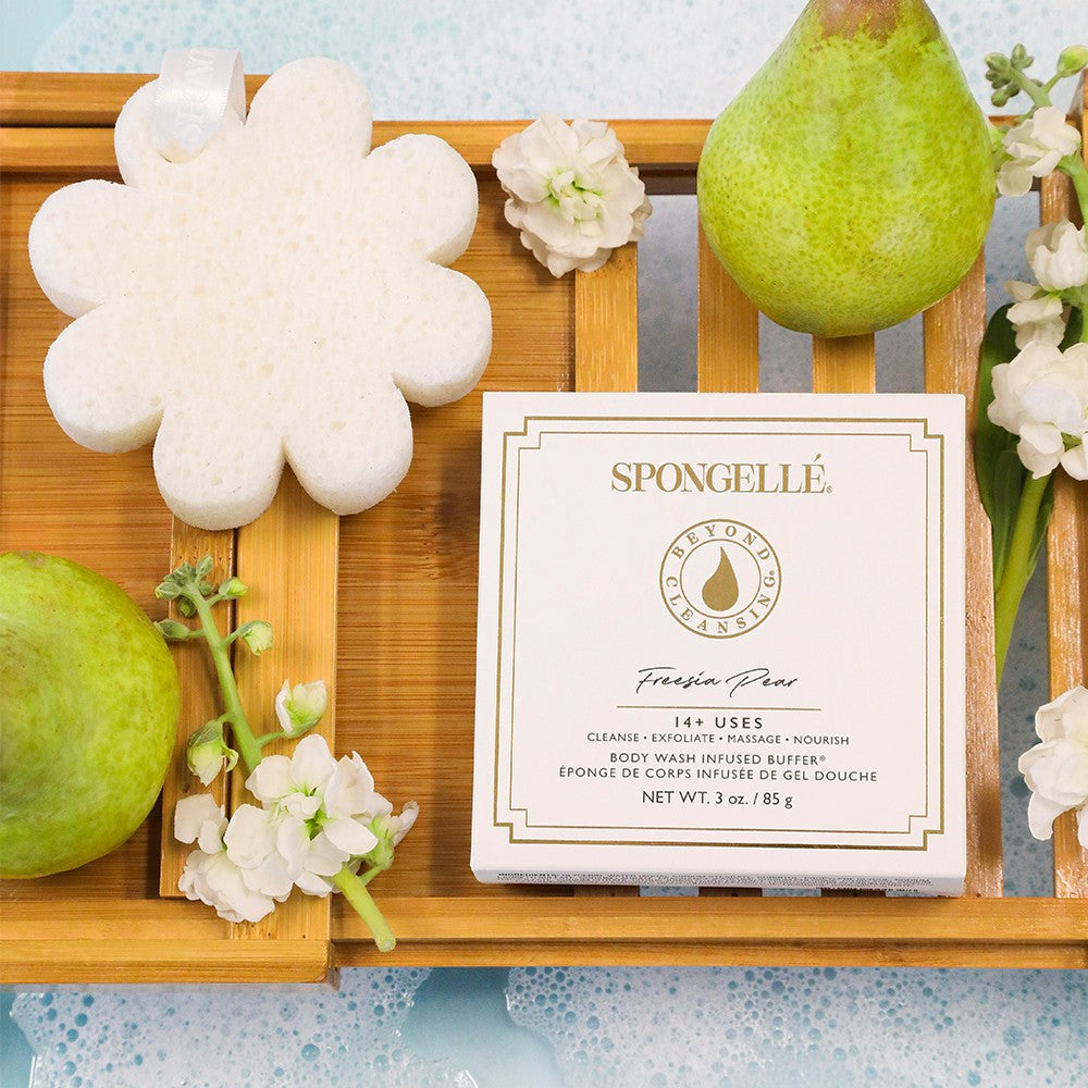 Freesia Pear | Vegan-Friendly Boxed Flower by Spongellé