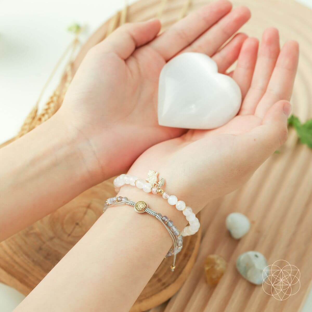 Golden Hand of Fortune - Bracelets of Wealth by Conscious Items