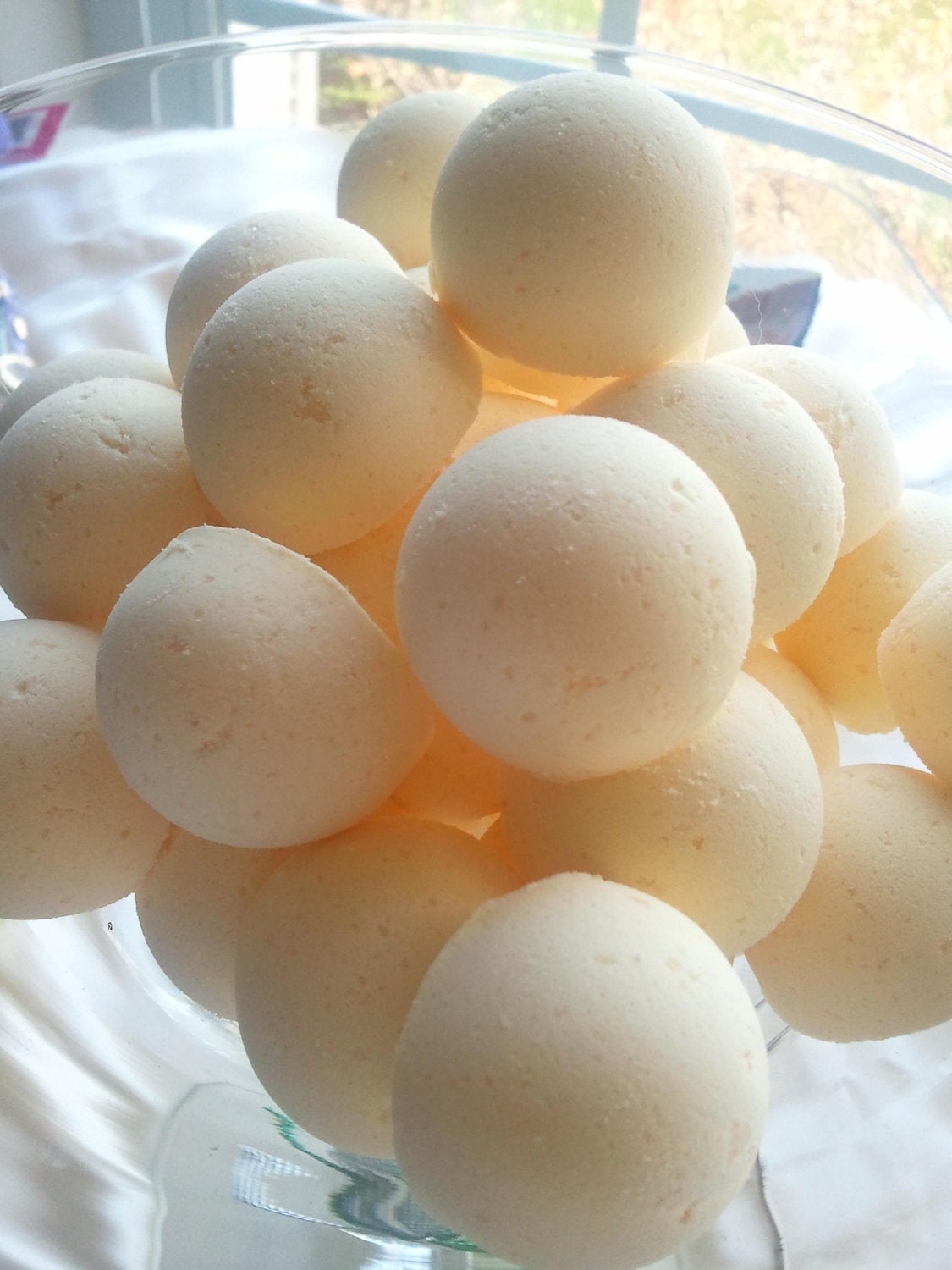 14 bath bombs (select from over 100 fragrances) Fragrances L thru S by Spa Pure