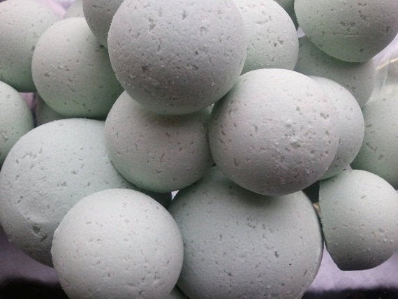 14 bath bombs Eucalyptus & Spearmint Essential Oils gift bag bath fizzies, especially good for colds and flus by Spa Pure