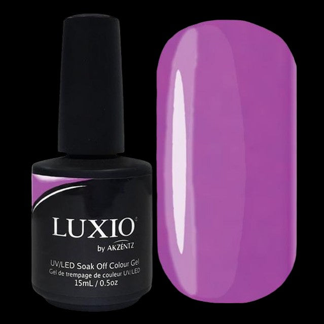 Luxio - Attraction by kvadrat store