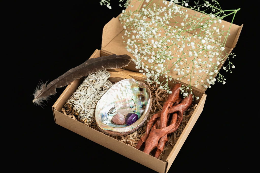 Master Cleanse - Deluxe Smudging Kit (10-Pieces) by Conscious Items