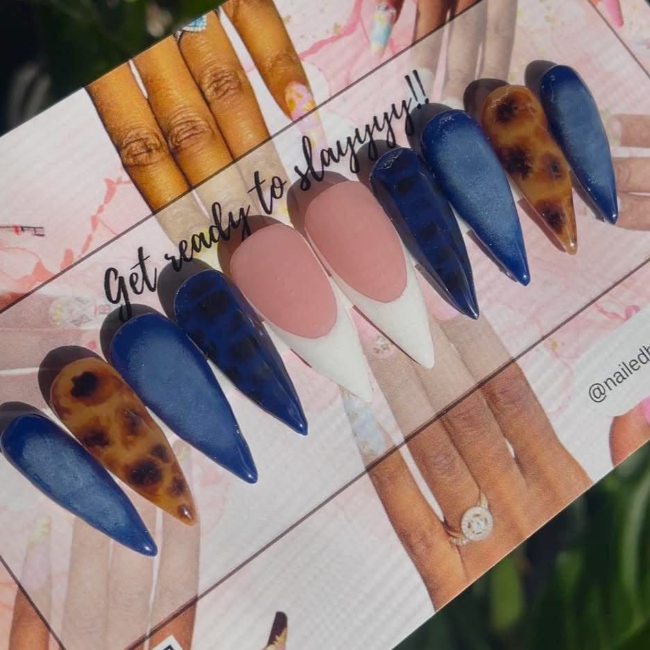 Lisa by NailedByNiki2swt