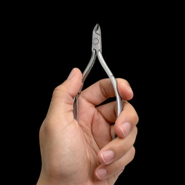 Nghia - D-01 Cuticle Nipper by kvadrat store