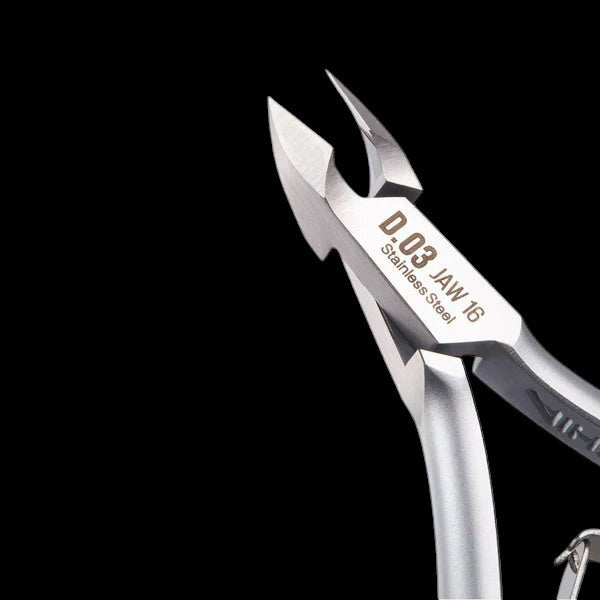 Nghia - D-03 Cuticle Nipper by kvadrat store