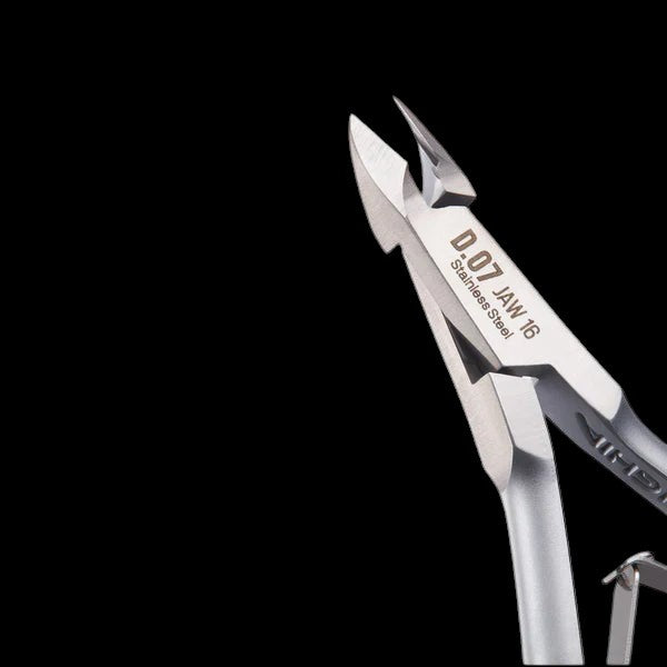 Nghia - D-07 Cuticle Nipper by kvadrat store