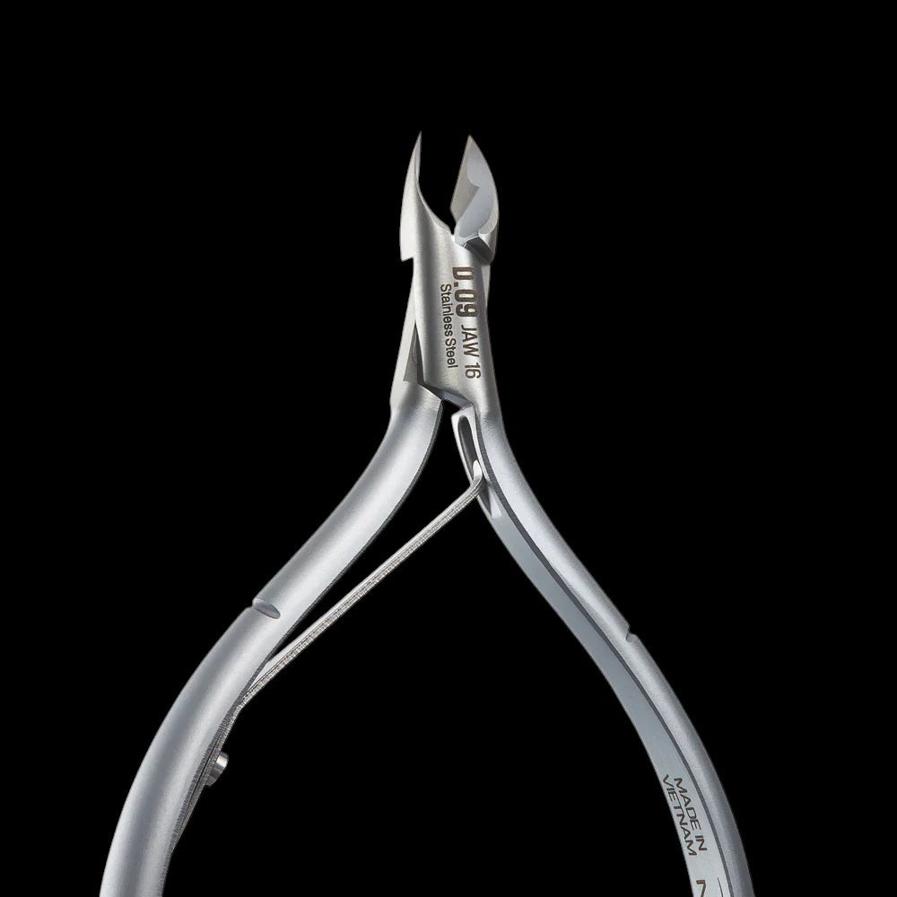Nghia - D-09 Cuticle Nipper by kvadrat store