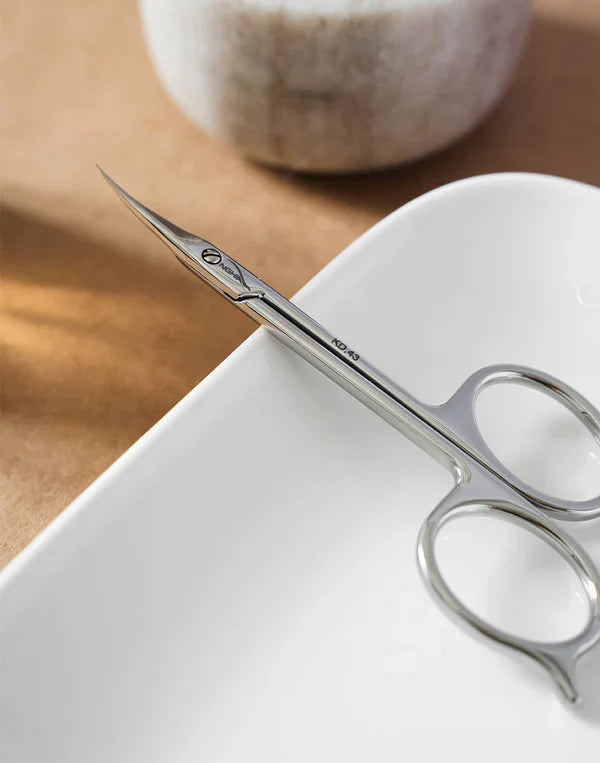 Nghia - KD-43 Cuticle Scissors by kvadrat store