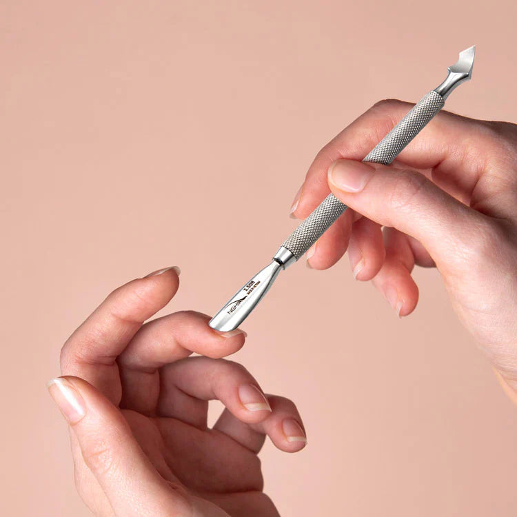 Nghia - S-508 Cuticle Pusher by kvadrat store