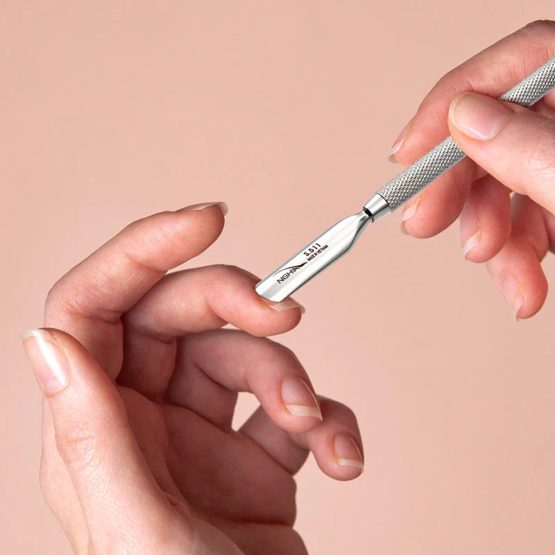 Nghia - S-511 Cuticle Pusher by kvadrat store