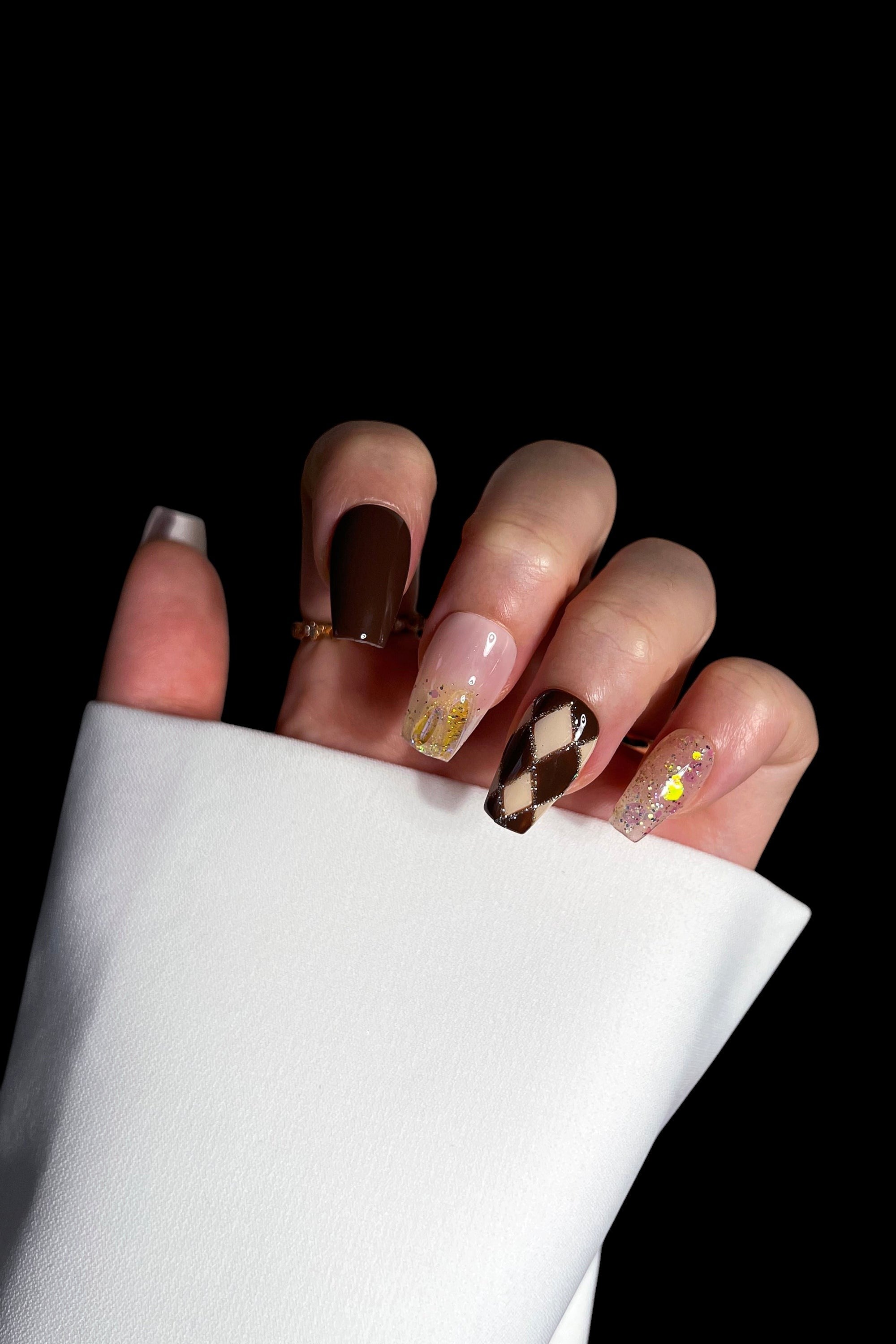 Preppy Aesthetic | Pro Handmade Gel Nails by Bonmuz