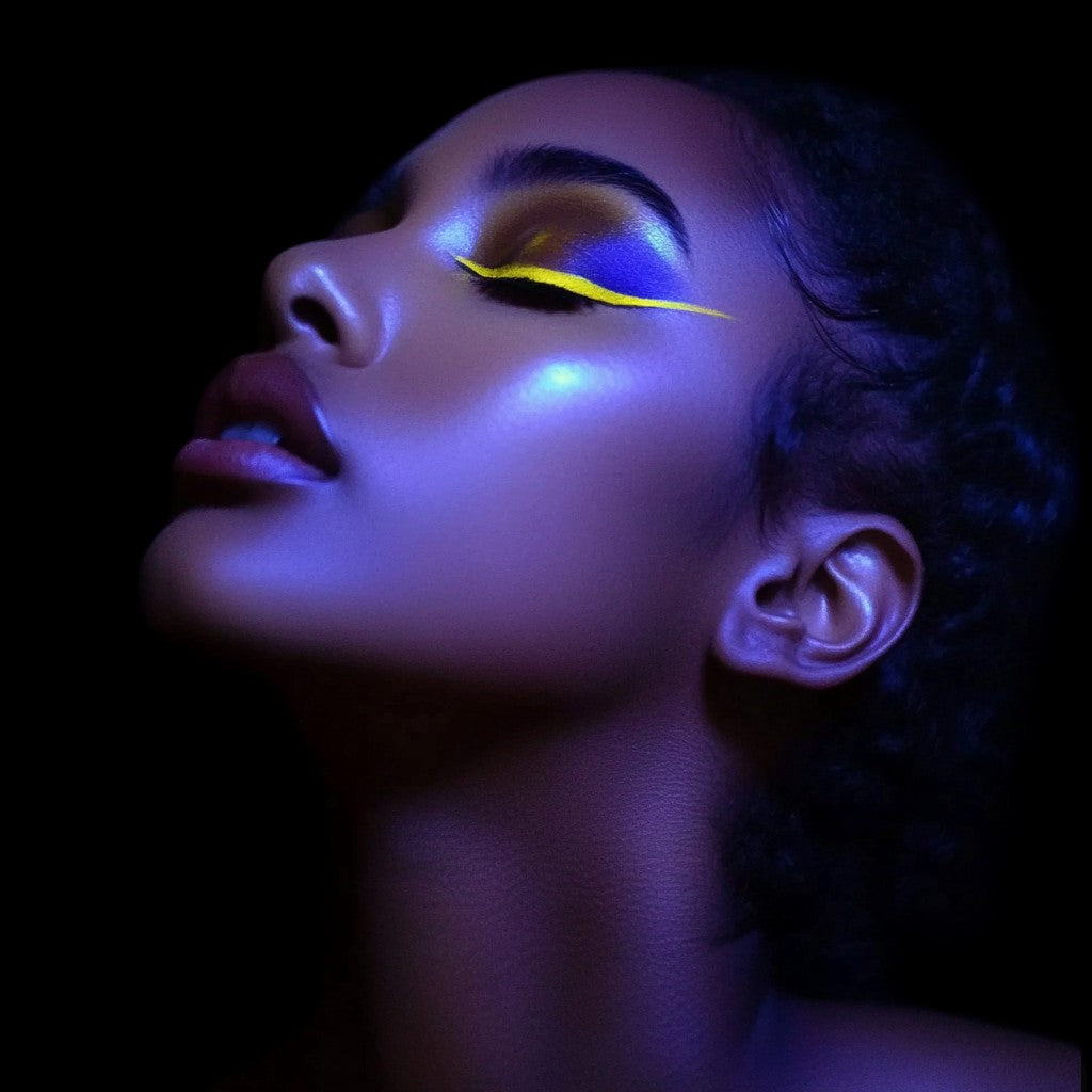 Ashunta Sheriff Beauty UV Glow Vegan Liner Pen by Ashunta Sheriff Beauty