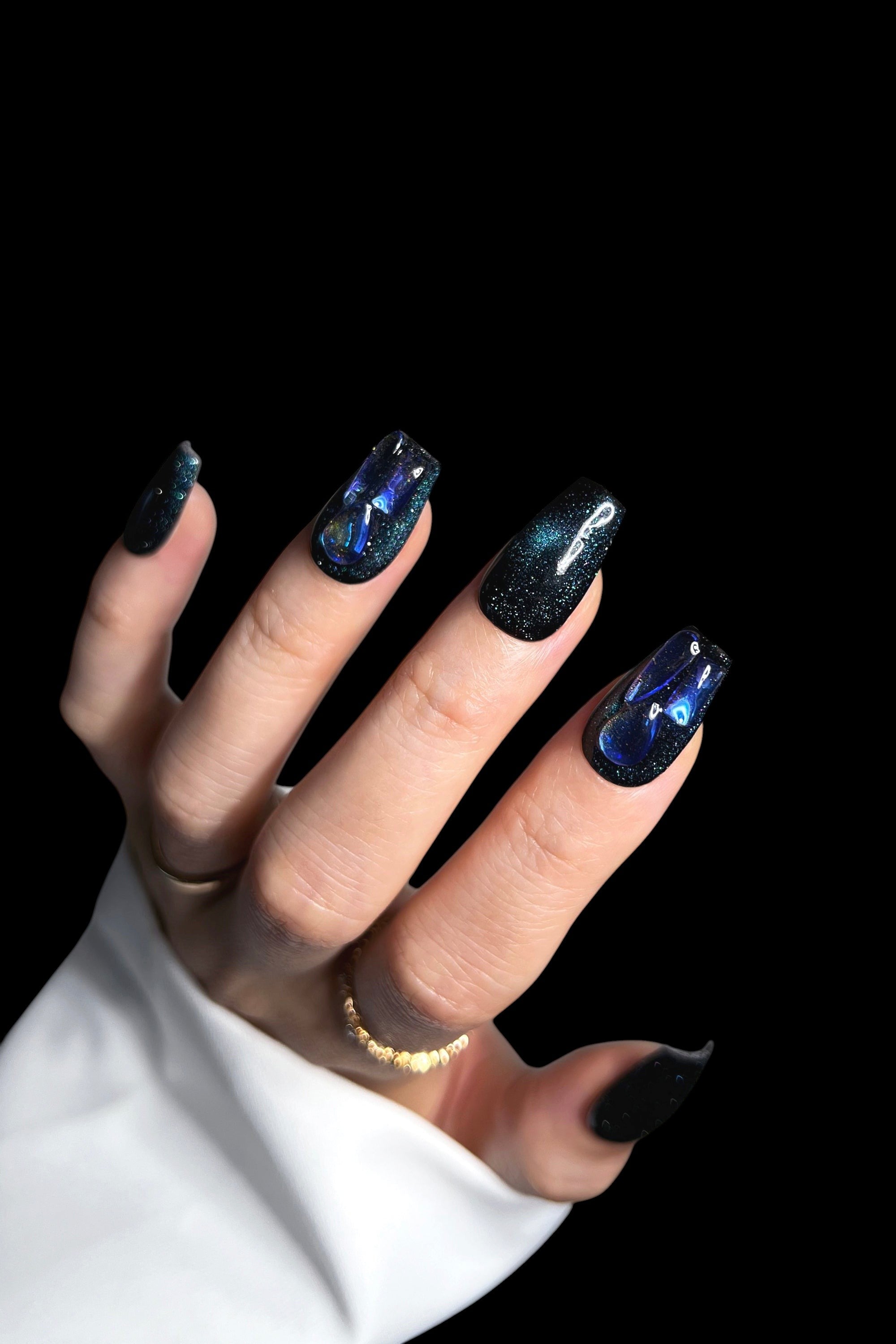 Sapphire Stardust | Pro Handmade Gel Nails by Bonmuz
